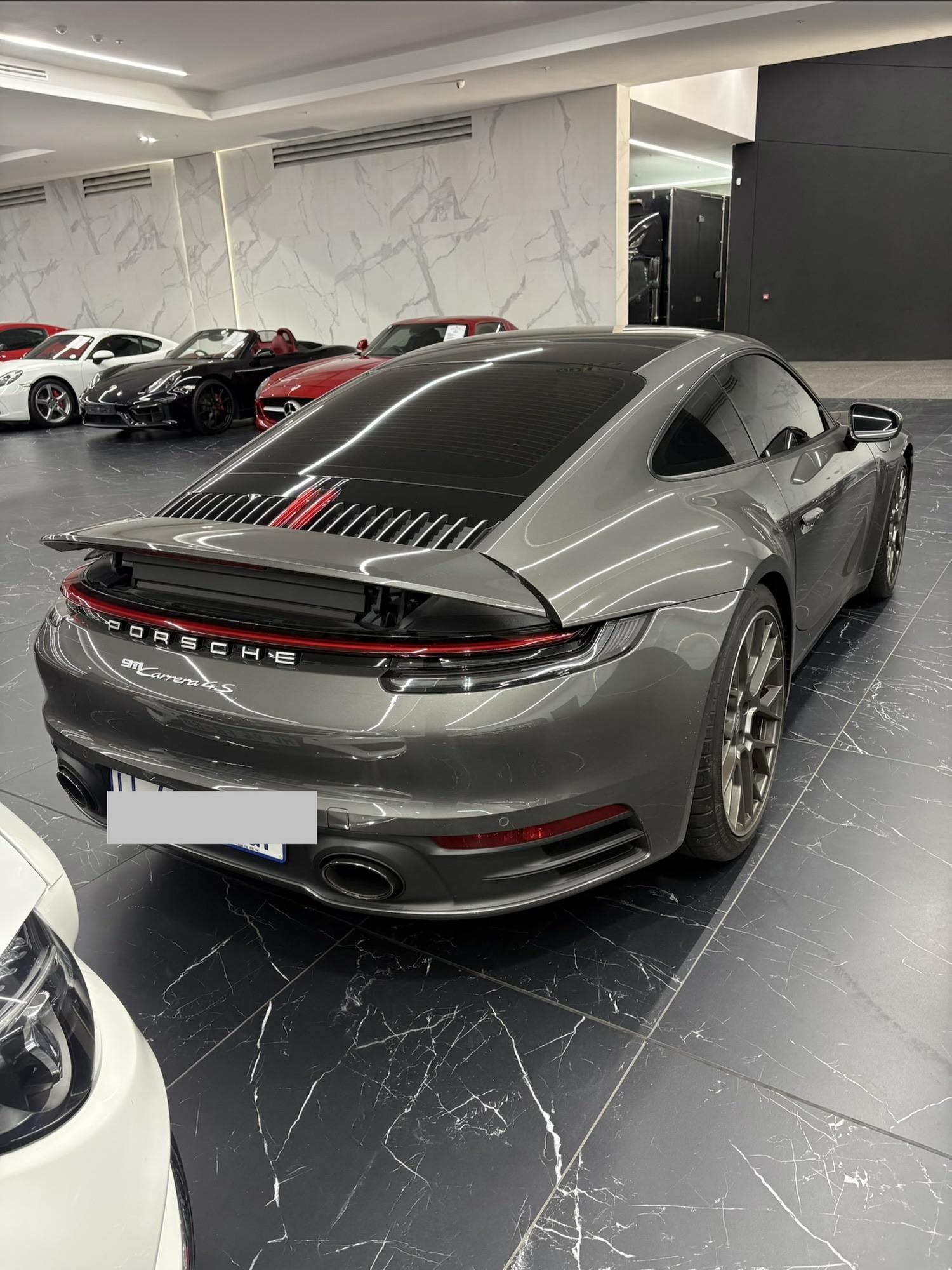 2019 PORSCHE CARRERA  Image 1