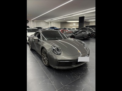 2019 Porsche Carrera