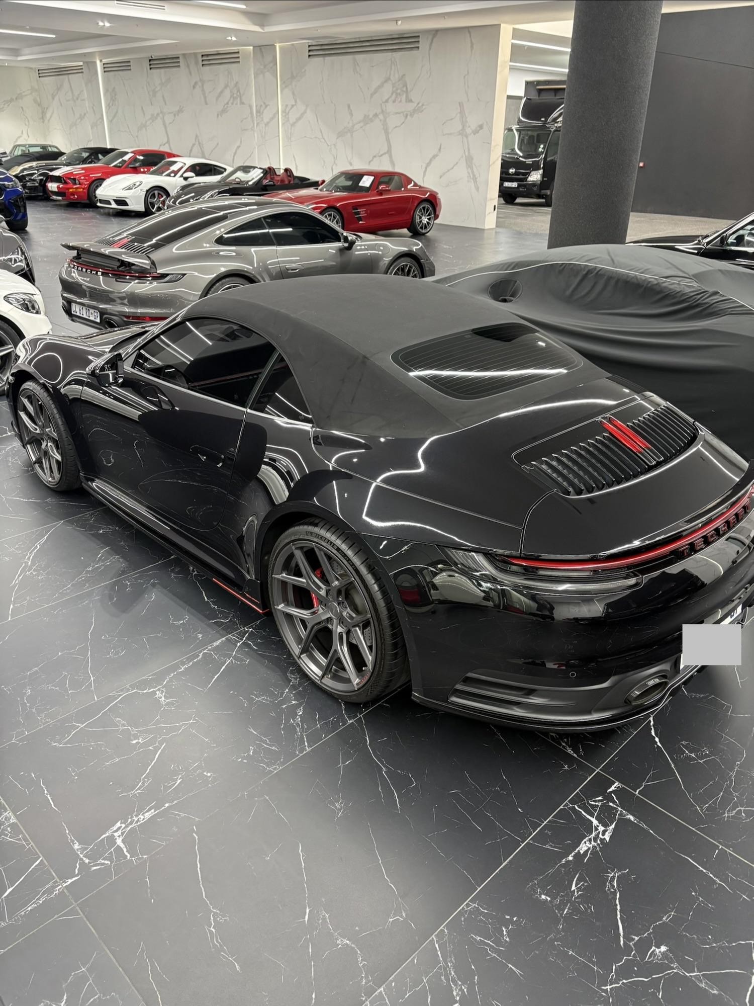 2019 PORSCHE CARRERA  Image 2