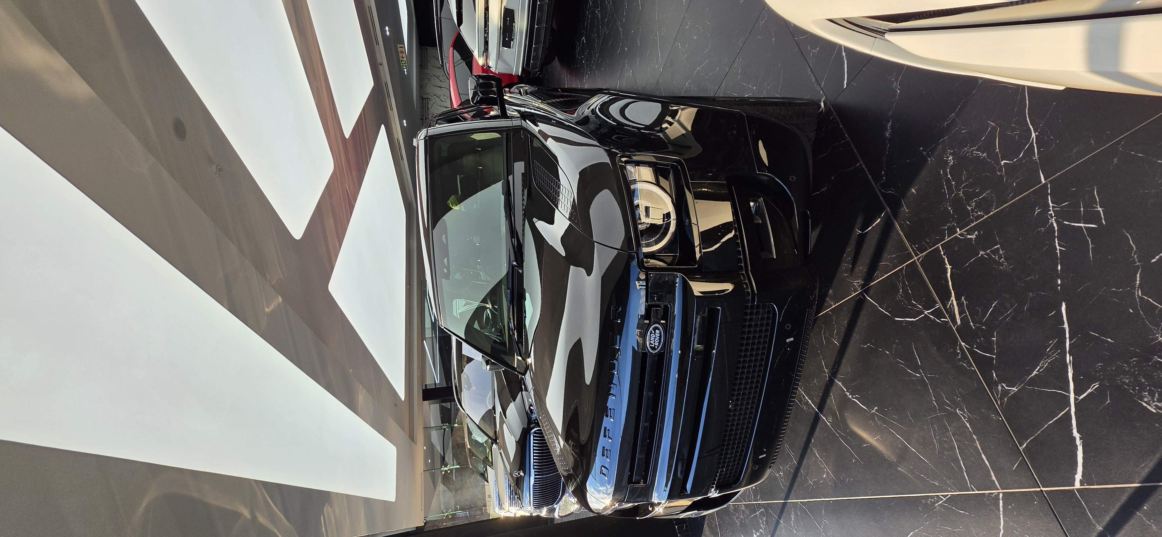 2026 LAND ROVER DEFENDER 110 Image 1