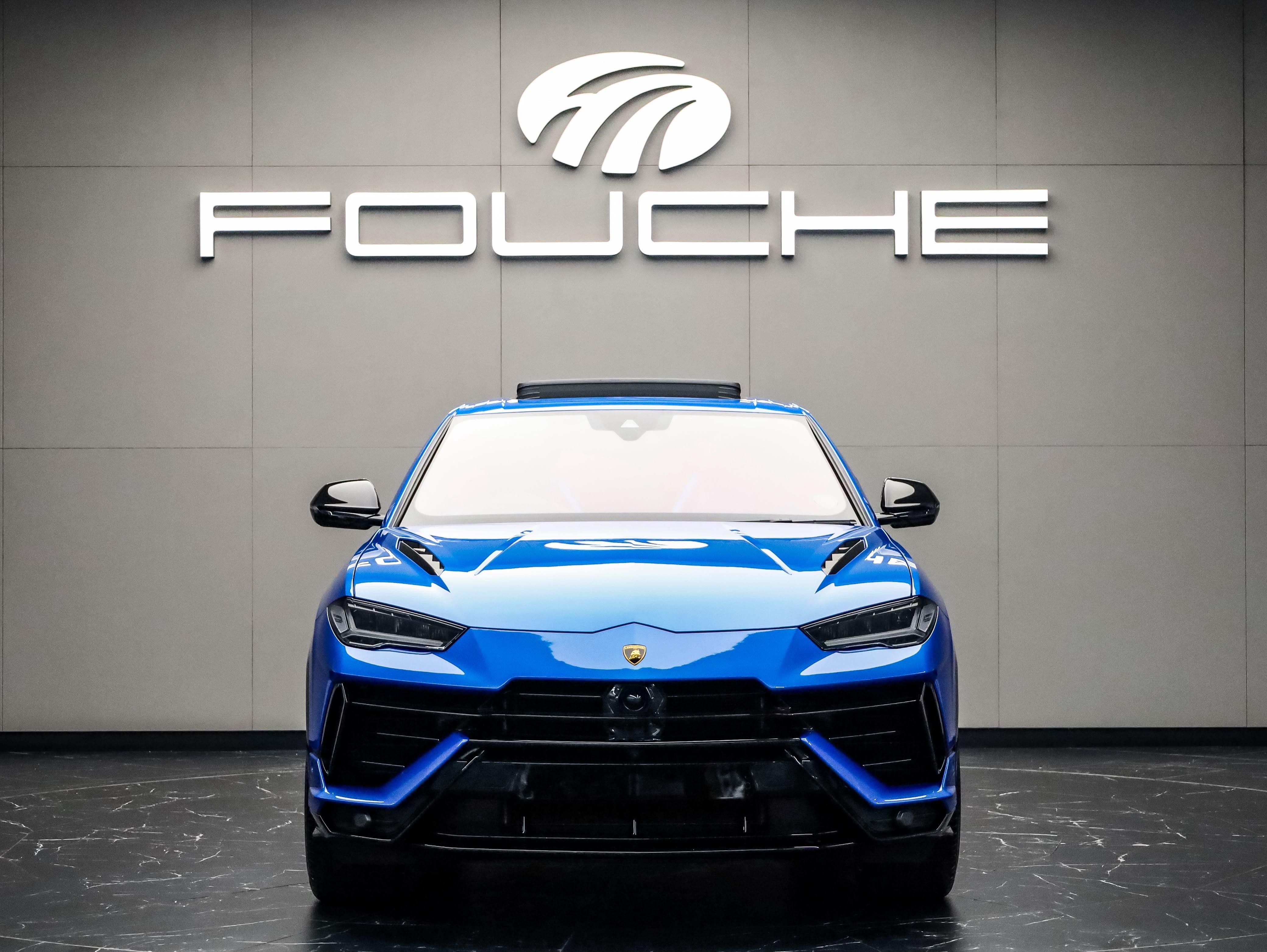 2024 LAMBORGHINI URUS Image 1
