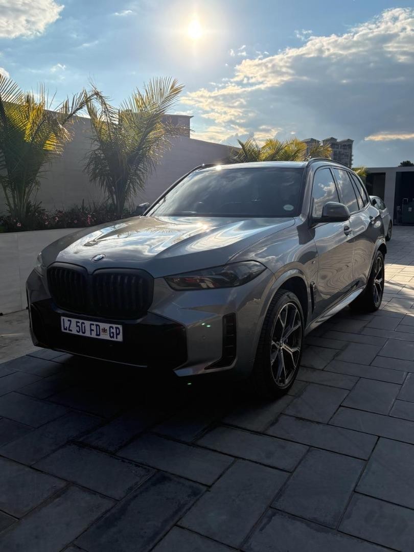 2024 BMW X5 Image 1