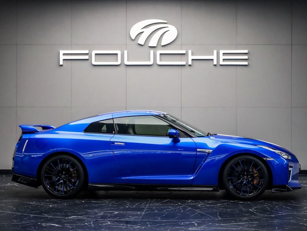 2019 NISSAN GT-R Image 1
