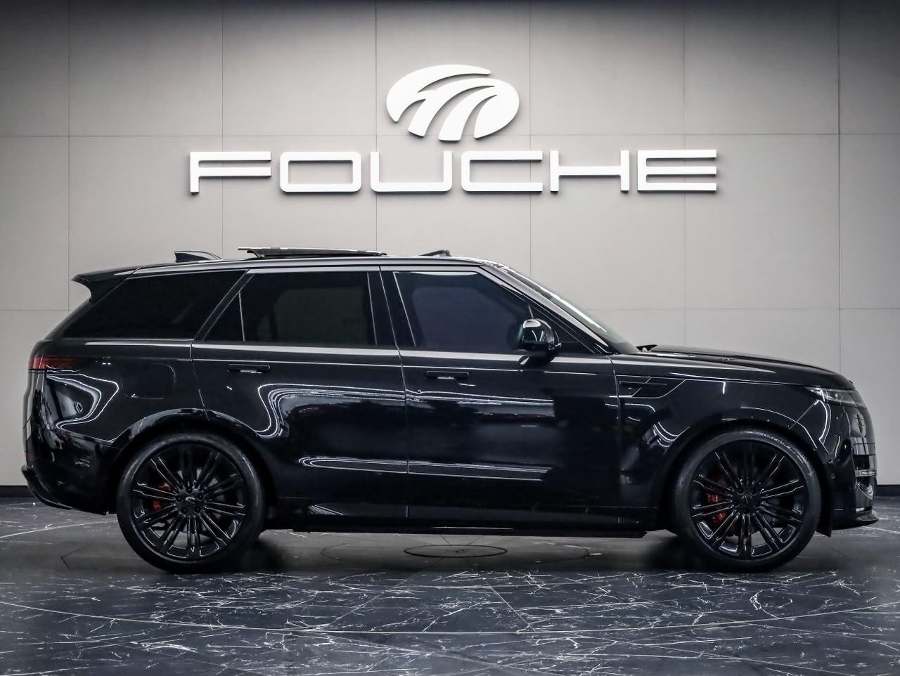 2026 LAND ROVER RANGE ROVER Image 2