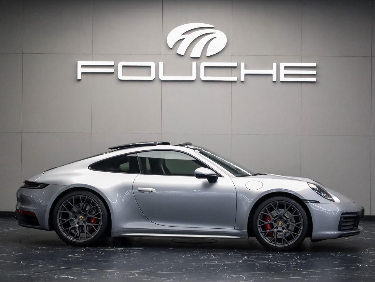 2020 PORSCHE 911 Image 1