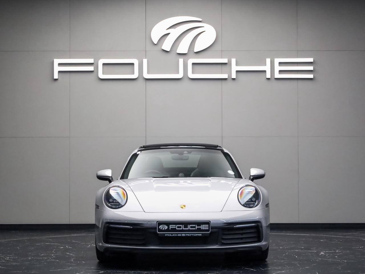 2020 PORSCHE 911 Image 2