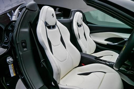 2025 FERRARI 296 Image 2