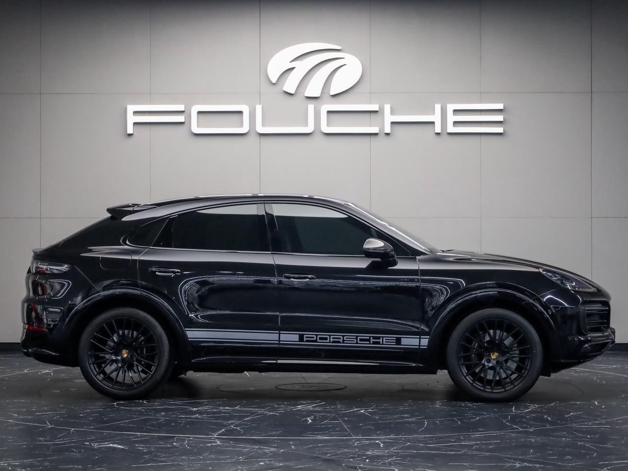 2023 PORSCHE CAYENNE Image 1