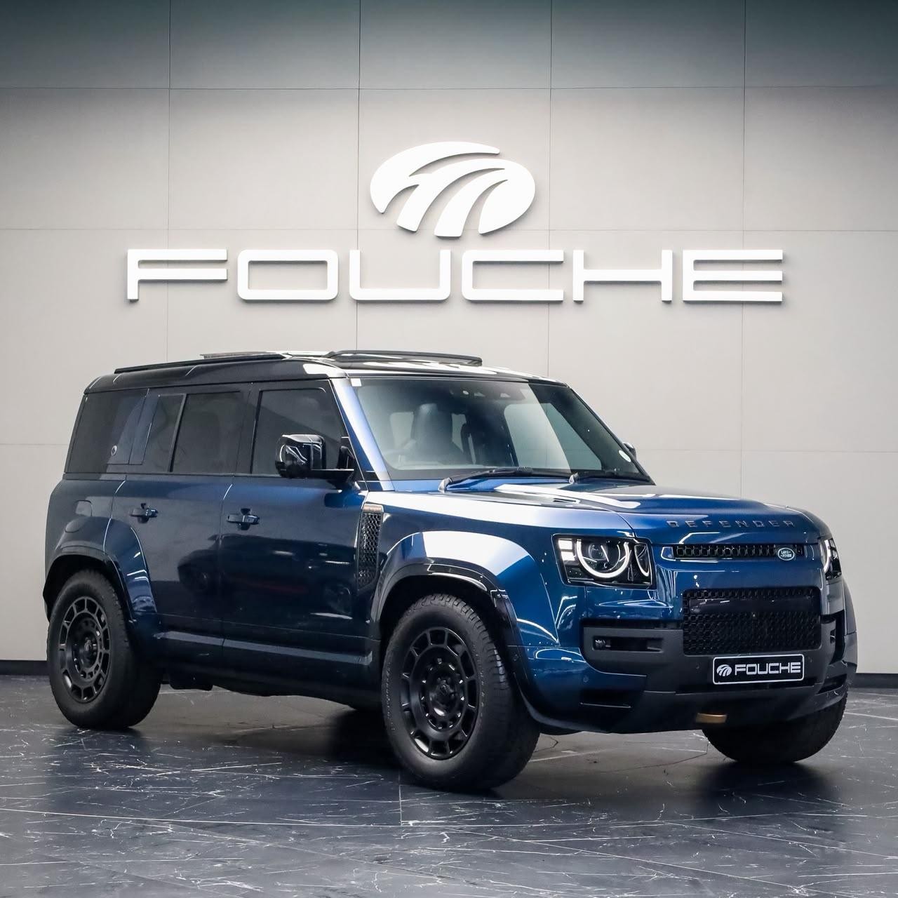 2026 LAND ROVER DEFENDER Image 1