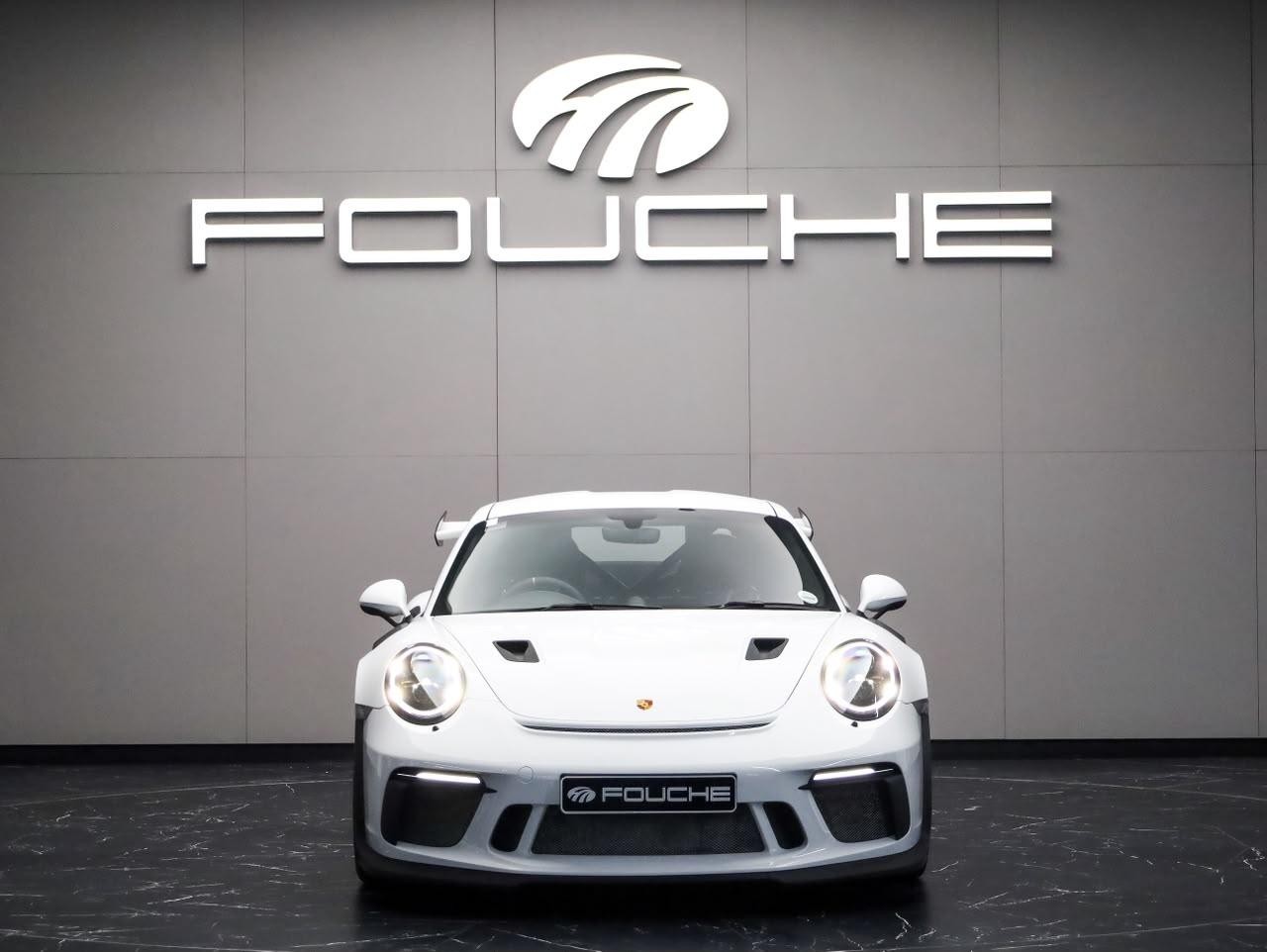 2019 PORSCHE 911 Image 2