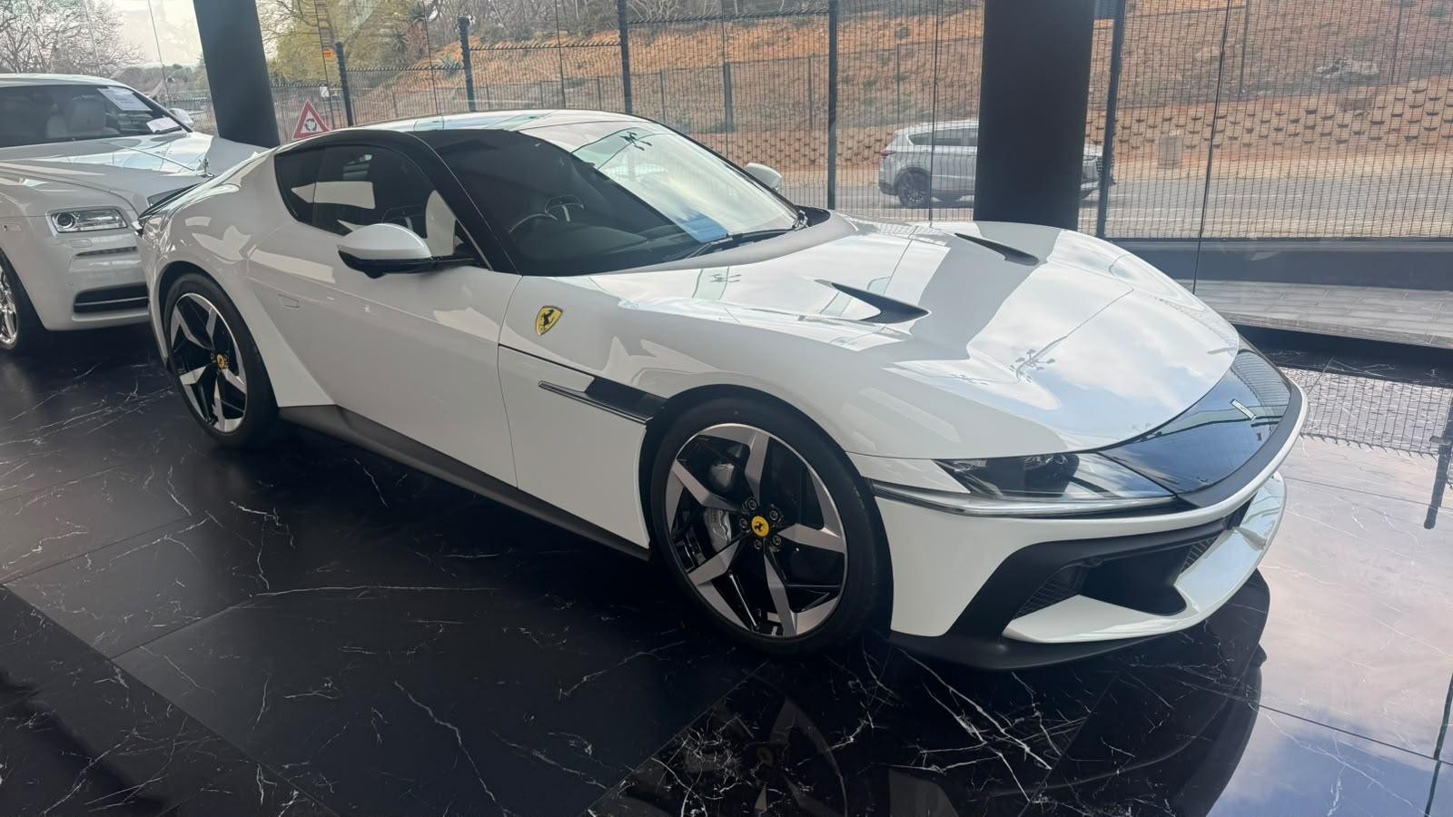 2026 FERRARI 12CILINDRI  Image 2