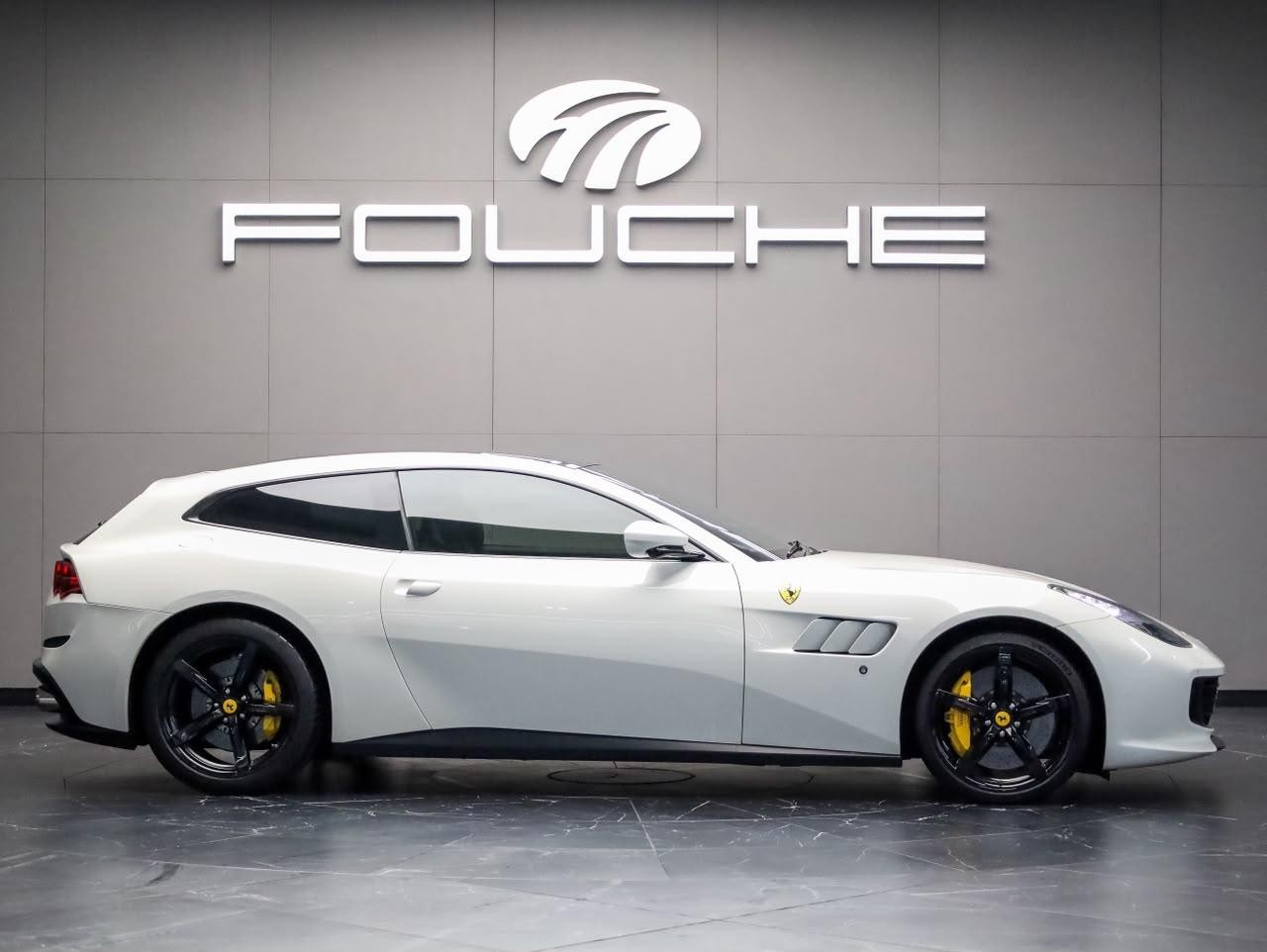 2017 FERRARI GTC4 LUSSO Image 1