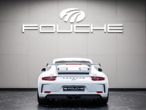 2019 PORSCHE 911 Image 2