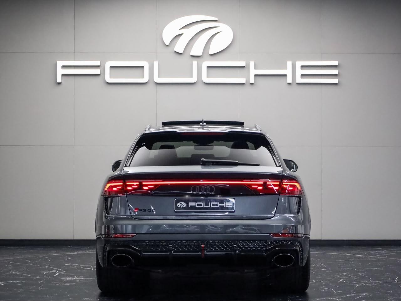 2025 AUDI RSQ8 Image 2