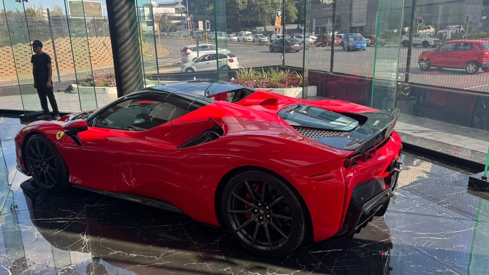 2023 FERRARI SF90 Image 2